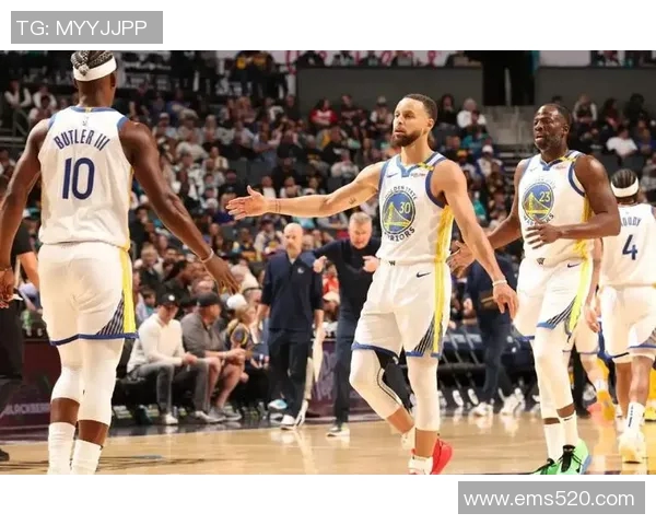 勇士与黄蜂精彩对决回放全场集锦分析与精彩瞬间回顾